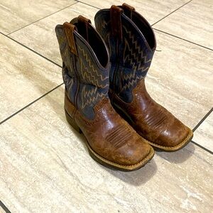 Ariat size 11 children’s boots